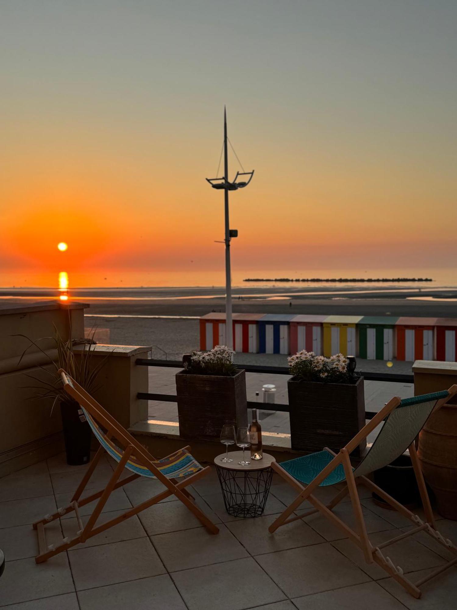 Appartement D'Exception Vue Mer Dunkirk Exterior photo